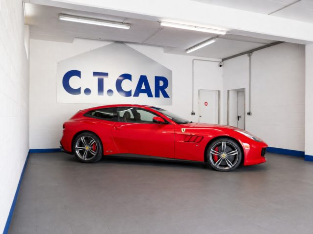 Ferrari GTC4Lusso Tailor Made 70 Anni Collection