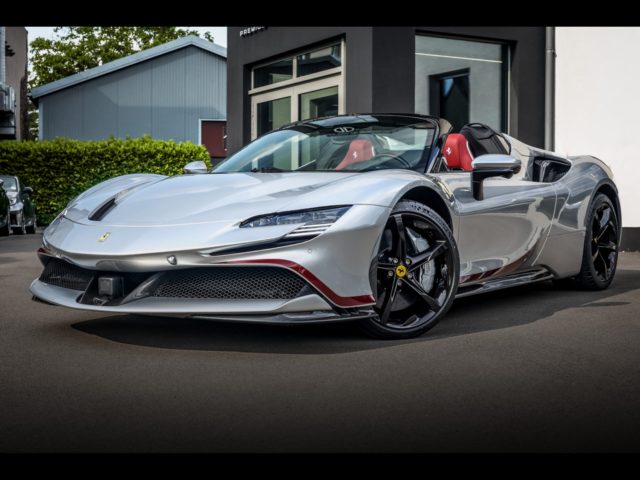 Ferrari SF90 Spider ATELIER (1000 CH) - SANUSILVER X NERO PUROSANGUE - PPF