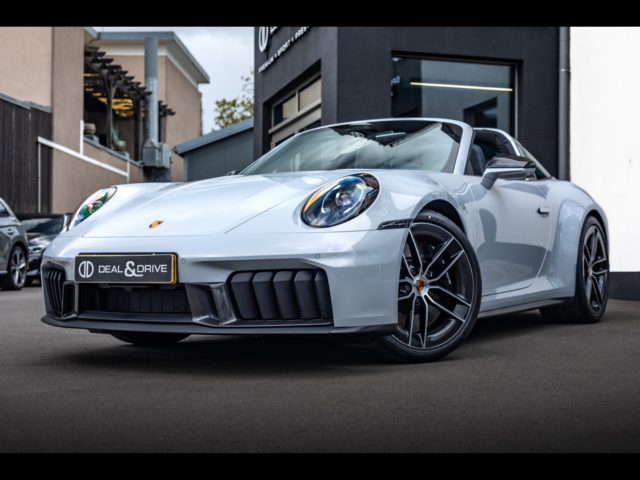 Porsche 911 (992.2) TARGA 4 GTS PDK - CARBON SPORT DESIGN PACK