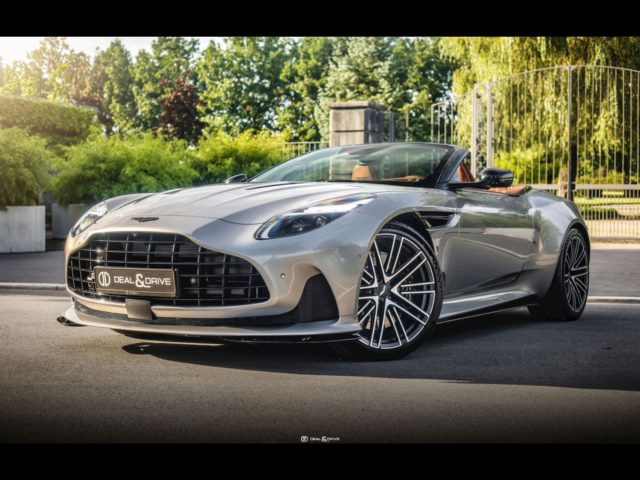 Aston Martin DB12 VOLANTE 4.0 V8 680 CH - SPIRIT SILVER METALLIC - FULL PPF