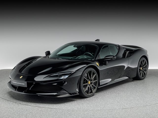 Ferrari SF90 Stradale - Pack Assetto Fiorano
